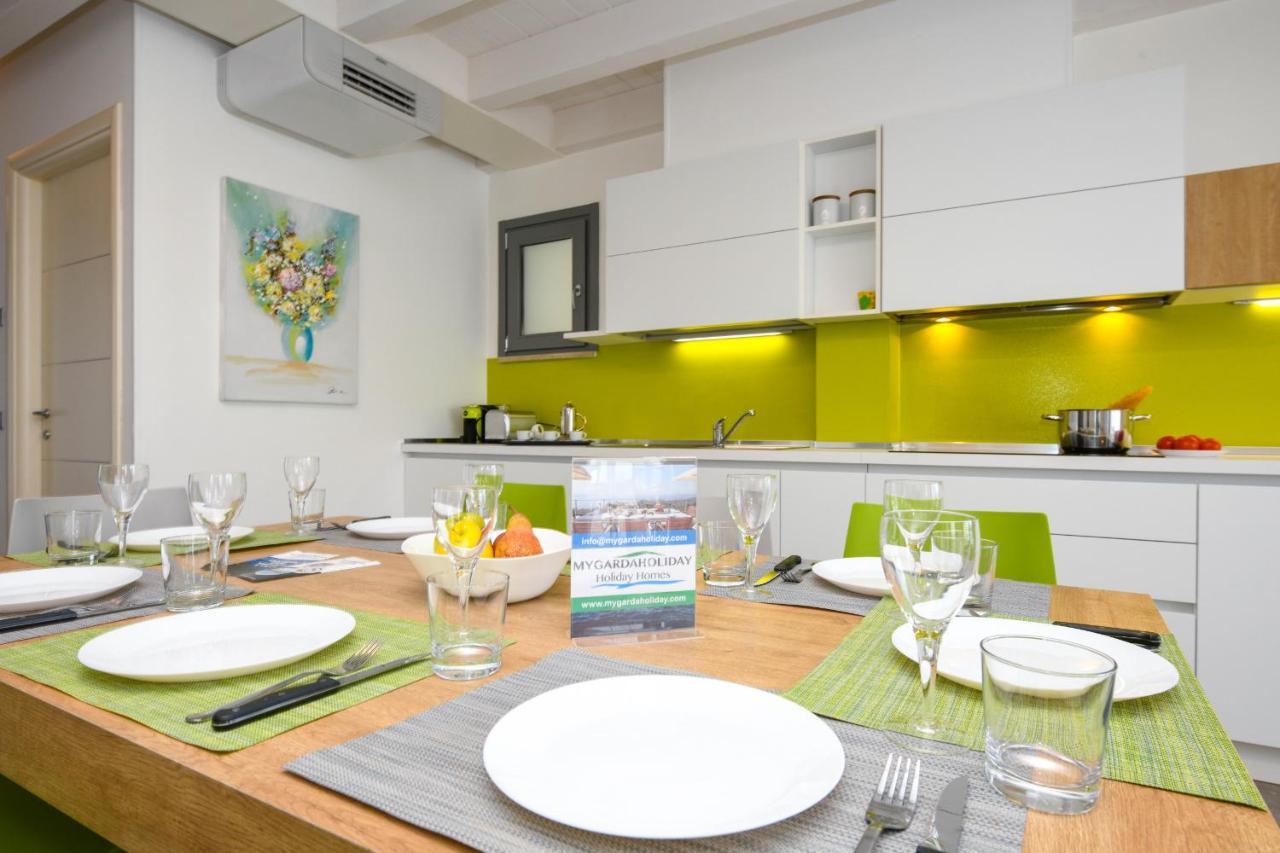 Borgo Gasparina Family Apartments Castelnuovo del Garda Exteriör bild