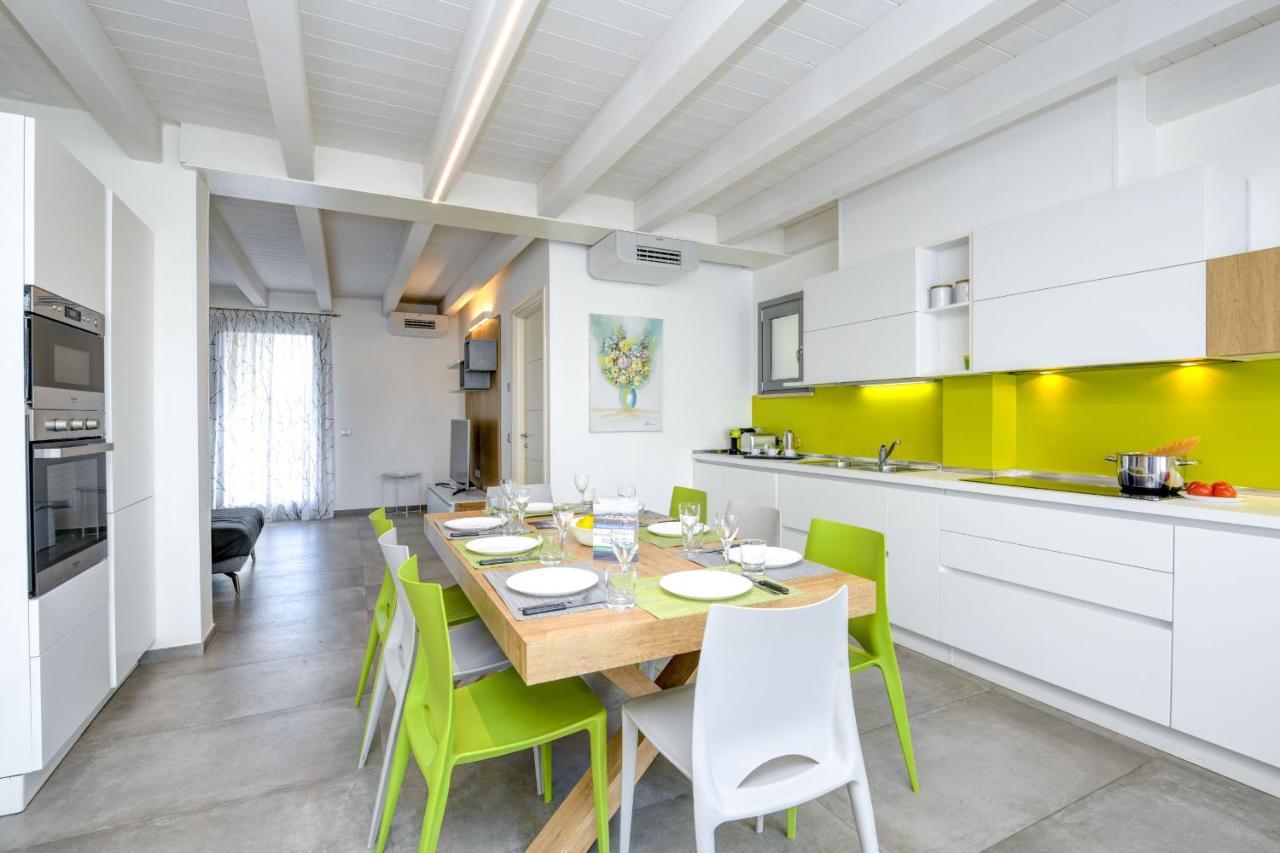 Borgo Gasparina Family Apartments Castelnuovo del Garda Exteriör bild