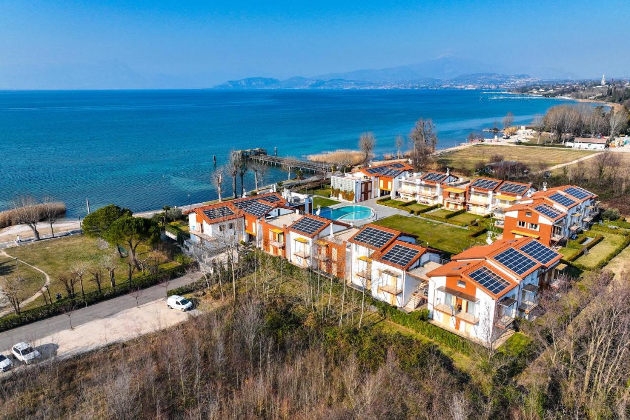 Borgo Gasparina Family Apartments Castelnuovo del Garda Exteriör bild