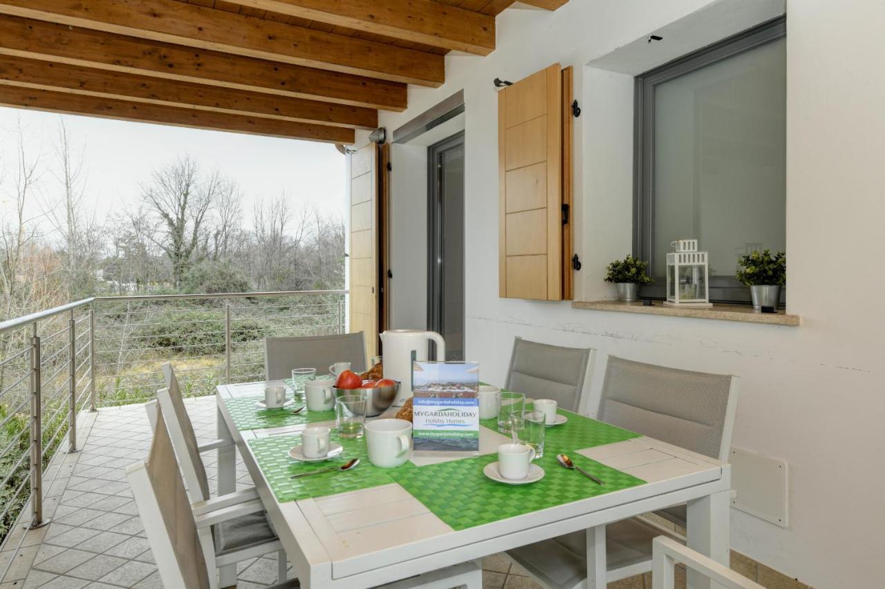 Borgo Gasparina Family Apartments Castelnuovo del Garda Exteriör bild
