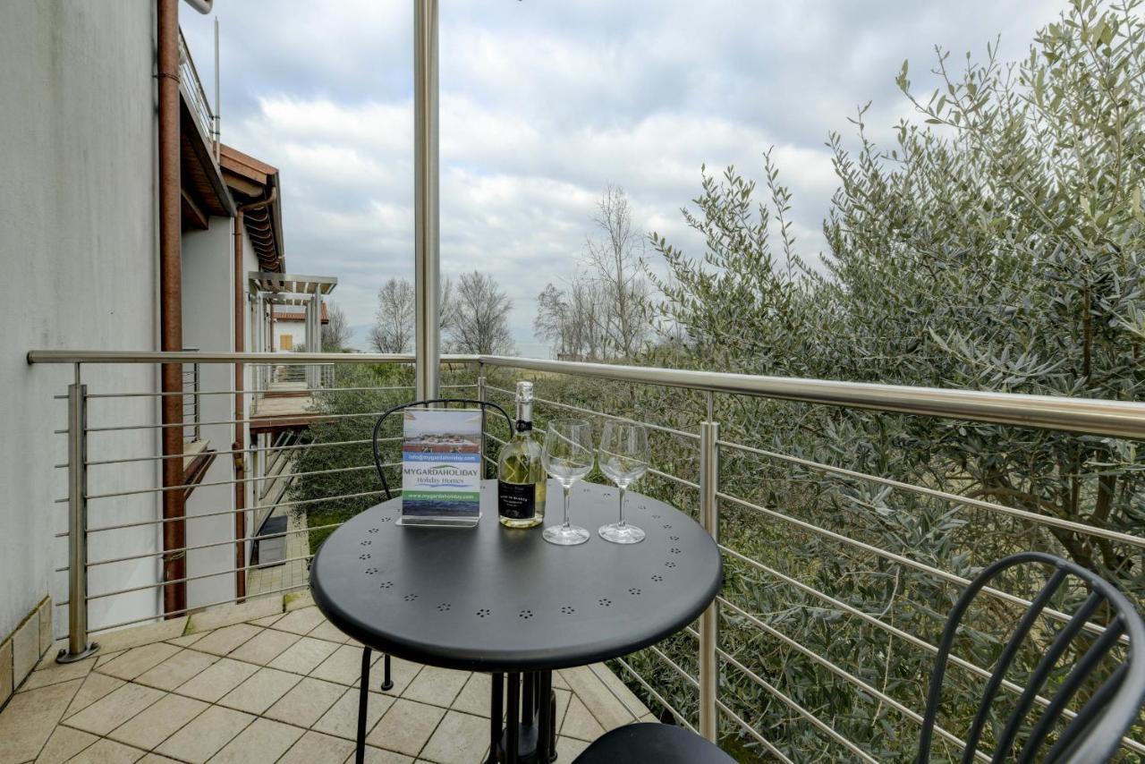 Borgo Gasparina Family Apartments Castelnuovo del Garda Exteriör bild