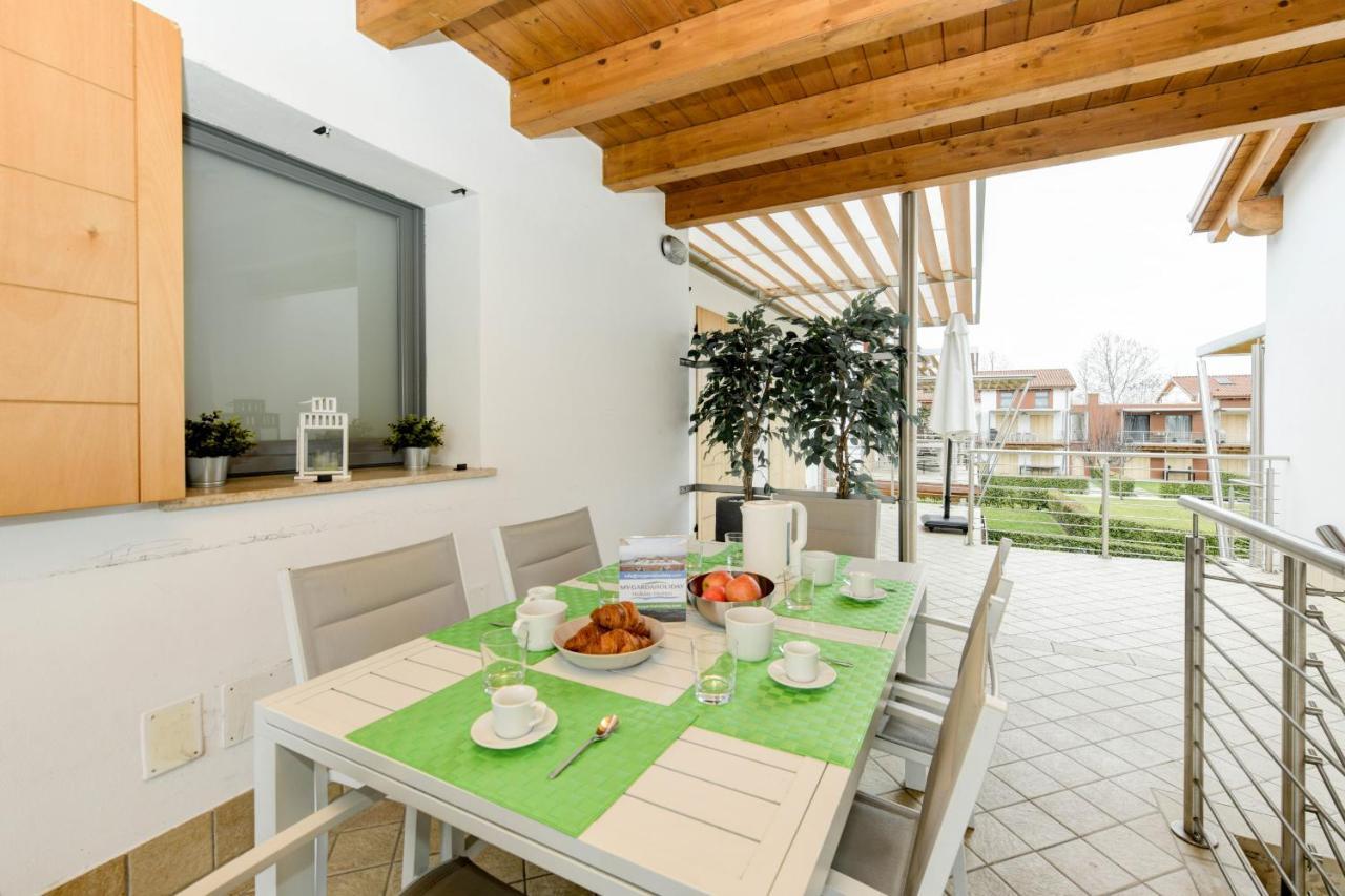 Borgo Gasparina Family Apartments Castelnuovo del Garda Exteriör bild