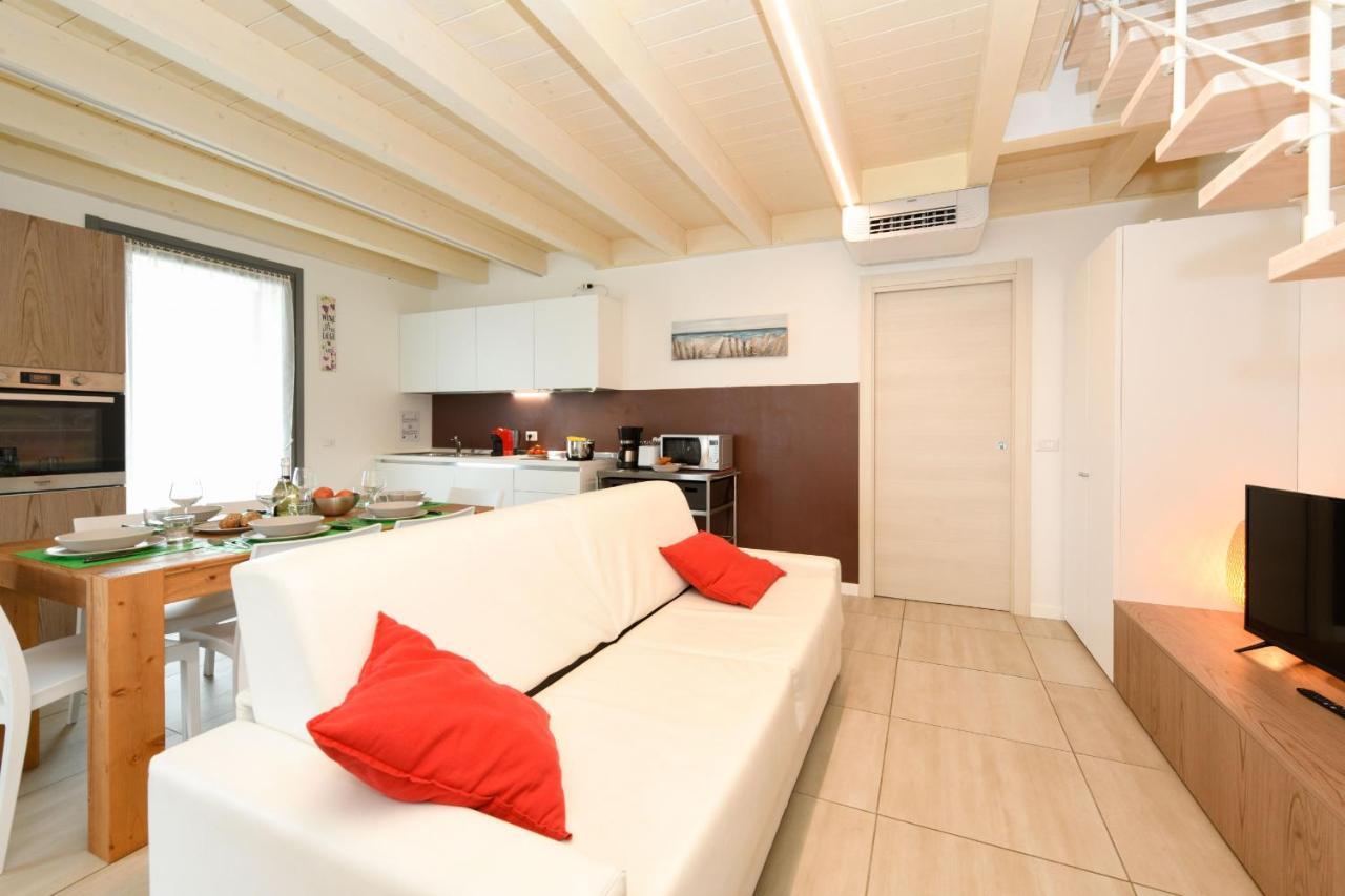 Borgo Gasparina Family Apartments Castelnuovo del Garda Exteriör bild