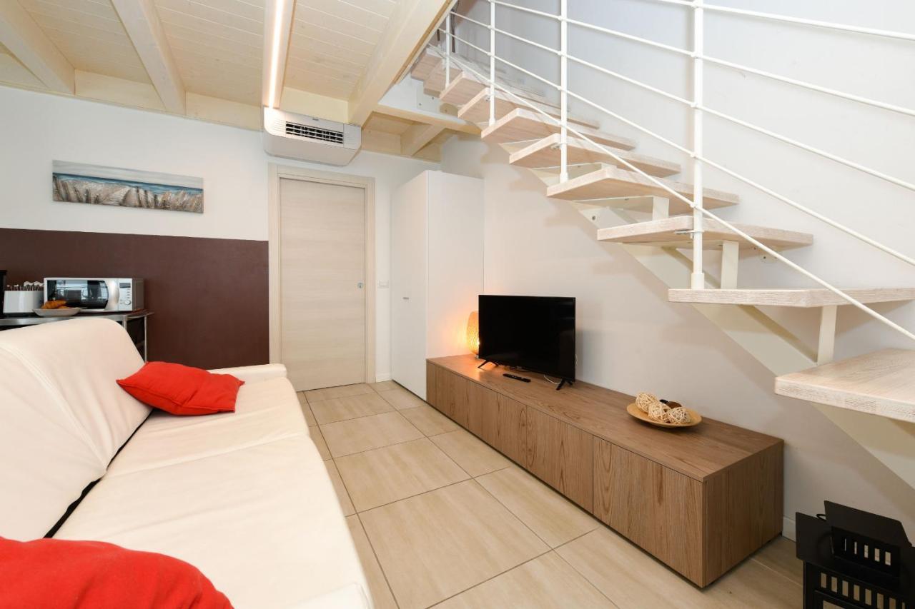 Borgo Gasparina Family Apartments Castelnuovo del Garda Exteriör bild