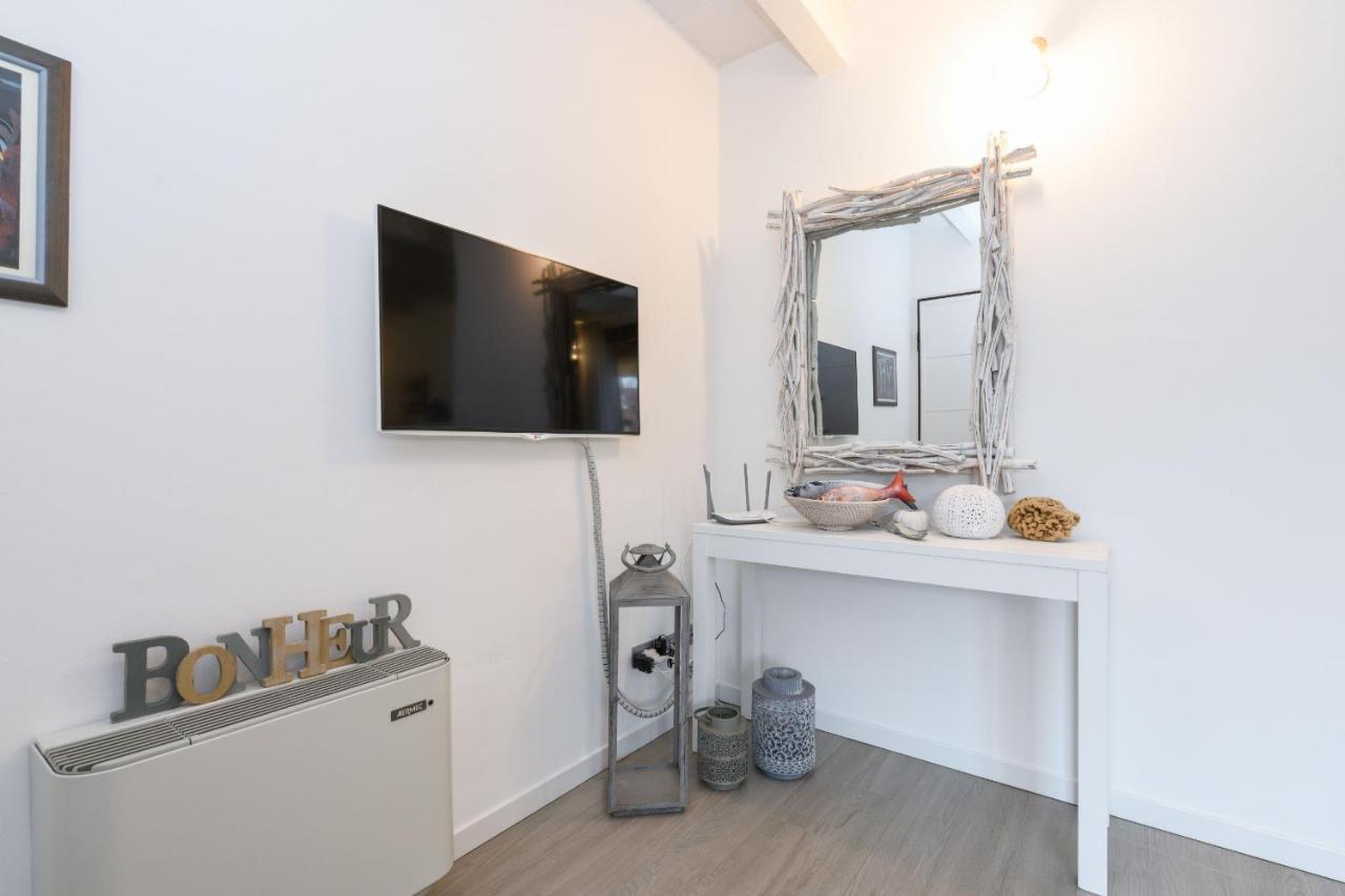 Borgo Gasparina Family Apartments Castelnuovo del Garda Exteriör bild